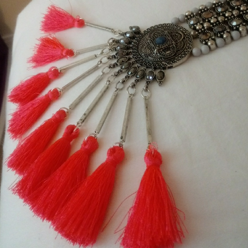 🧨🧨LAST CHANCE🧨Long colorful statement necklace. - Picture 2 of 8